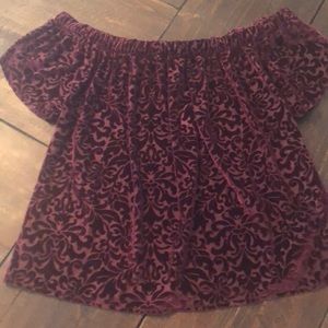 Hollister off shoulder velvet feel top. Large